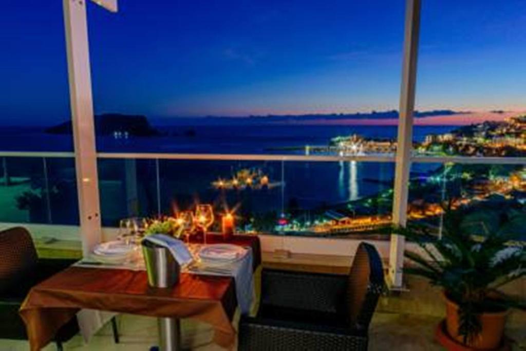 Apartment Tc Lux Vlsb Budva Oda fotoğraf